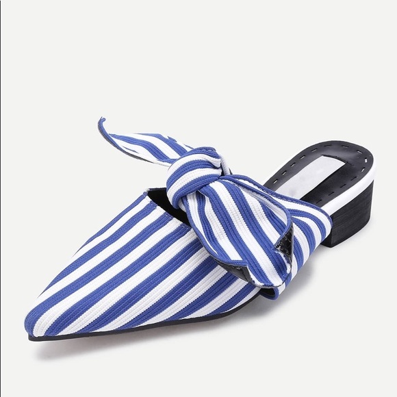 NWOT Nautical Bow Tie Striped Print Shoes - Picture 6 of 8
